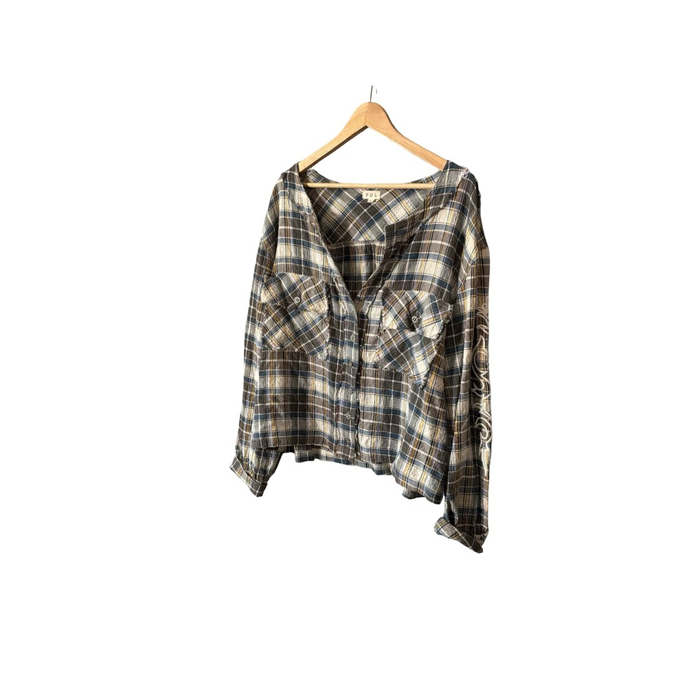 POL Womens Large Plaid Embroidered Sleeve Star Button Cropped Shirt FWT388 - Picture 3 of 7